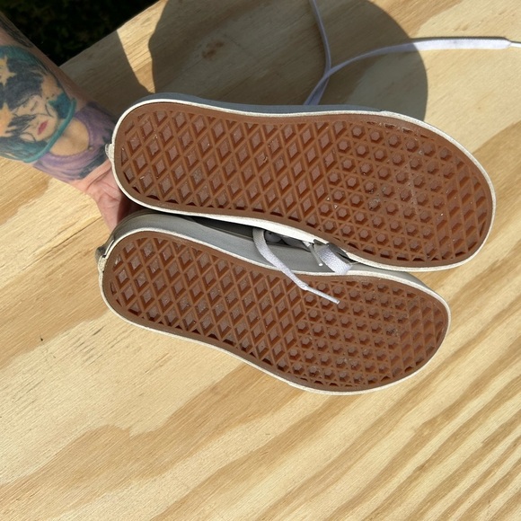 - Vans Old‎ Skool grey and White Sneaker Men’s Sz 3.5, woman’s 5.0 shoes - Picture 6 of 6